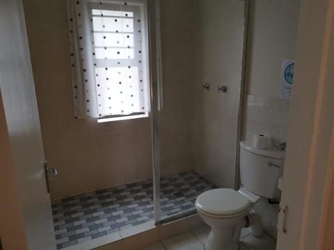 Serengeti Self Catering Units Bed and Breakfast in Cape Town