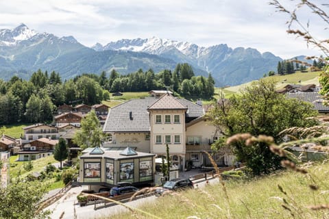 Property building, Natural landscape, Mountain view