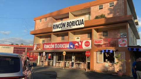 Property building, Restaurant/places to eat