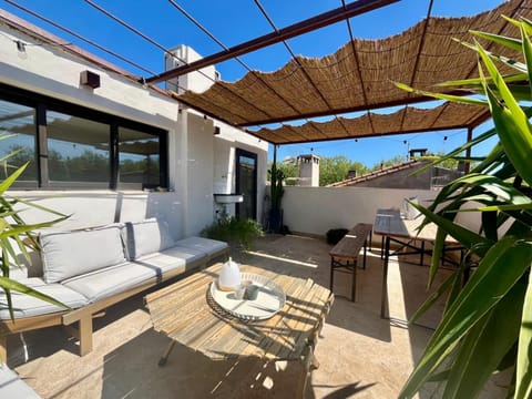 Maison Nomade, Clim - Terrasse House in Arles