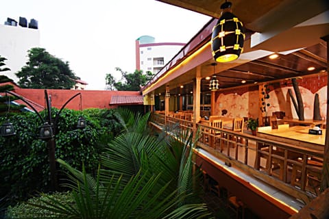 Restaurant/places to eat, Garden