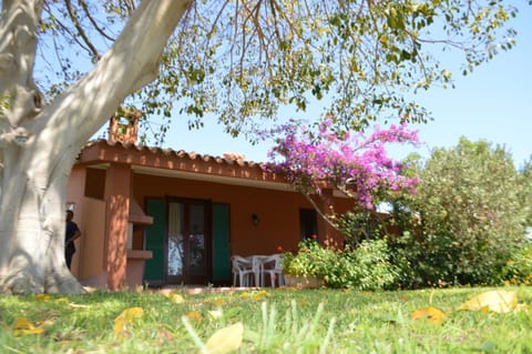Facade/entrance, Balcony/Terrace