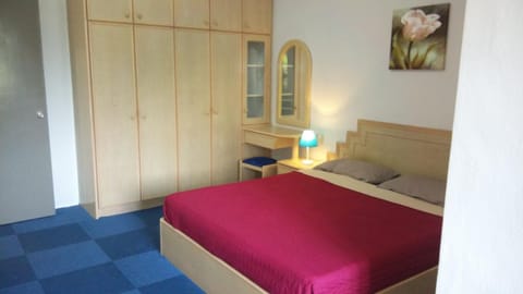 Photo of the whole room, Decorative detail, Bedroom