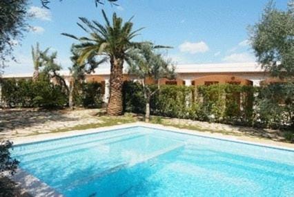 Day, Swimming pool, Swimming pool