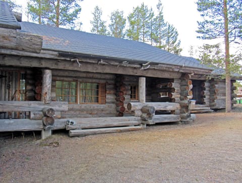 Facade/entrance, Summer