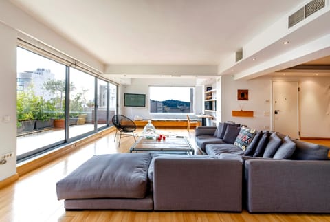 TV and multimedia, Living room, Seating area