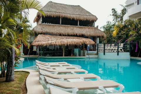 Lounge or bar, Swimming pool