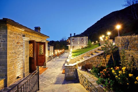 Facade/entrance, Natural landscape