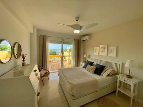 Duplex-Townhouse en Marbella - vistas al mar -sea view Apartment in Sitio de Calahonda
