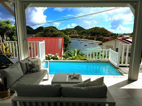 View (from property/room), Living room, Sea view