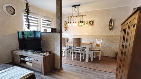 TV and multimedia, Living room, Dining area