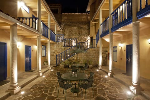 Patio, Inner courtyard view