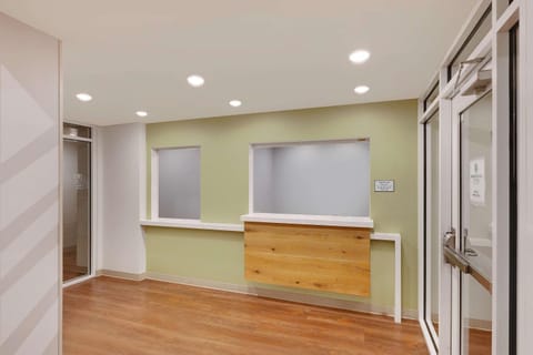 Lobby or reception, On site