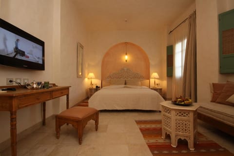 Day, Photo of the whole room