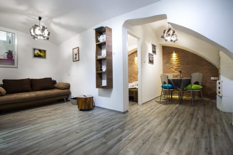 Living room, Photo of the whole room