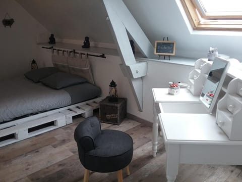 Photo of the whole room