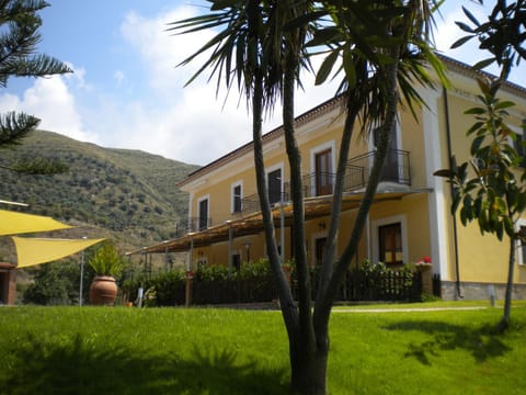 Property building, Spring, Garden