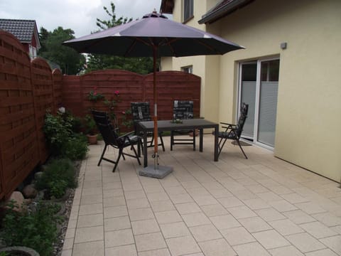 Day, Summer, BBQ facilities, Garden, Balcony/Terrace, Seating area, On site