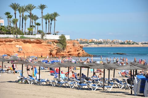Neighbourhood, Beach
