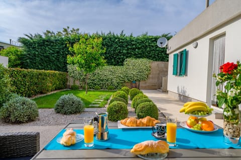 Spring, Day, Food, Garden view, Drinks
