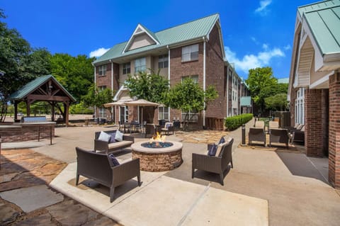 Property building, Day, Seating area