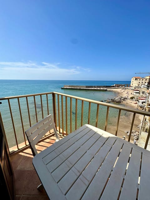 View (from property/room), Balcony/Terrace, Sea view