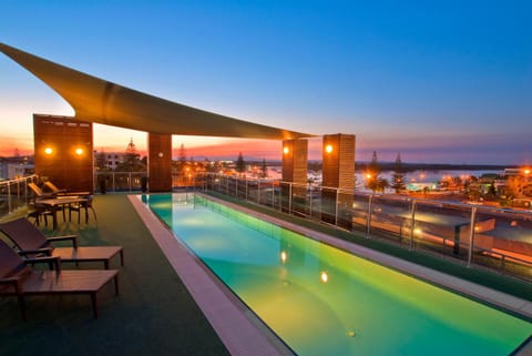 BBQ facilities, City view, River view, Swimming pool, Sunset