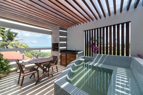 Balcony/Terrace, Sea view, Swimming pool