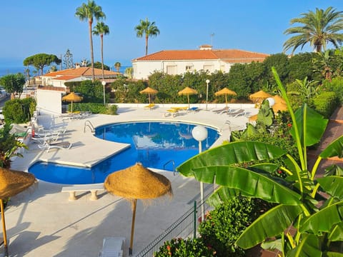 Pool view, Swimming pool, Swimming pool