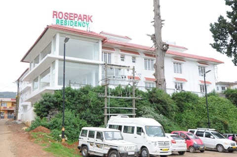 Property building, Facade/entrance, Bird's eye view