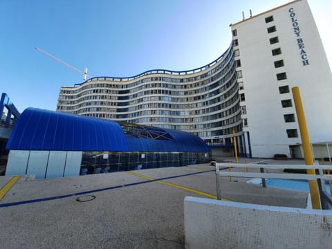 Facade/entrance, Swimming pool, Swimming pool