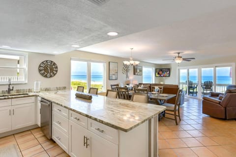 2 Pipers Nest House in Indian Shores