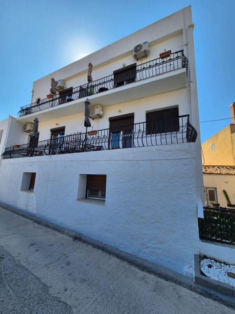 Property building, Balcony/Terrace