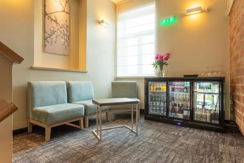 Restaurant/places to eat, Lobby or reception