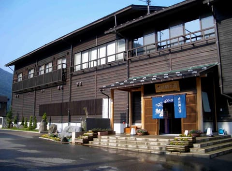 Property building, Facade/entrance, Day
