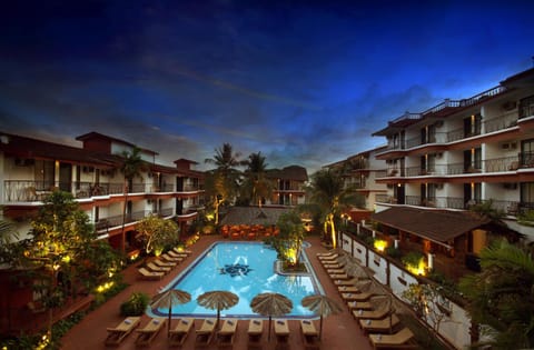 Facade/entrance, Bird's eye view, Swimming pool, Swimming pool