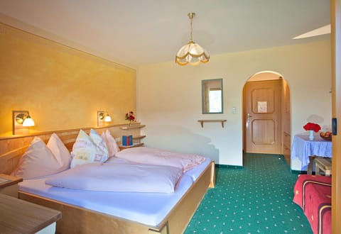 Pension Schwab Bed and Breakfast in Salzburgerland