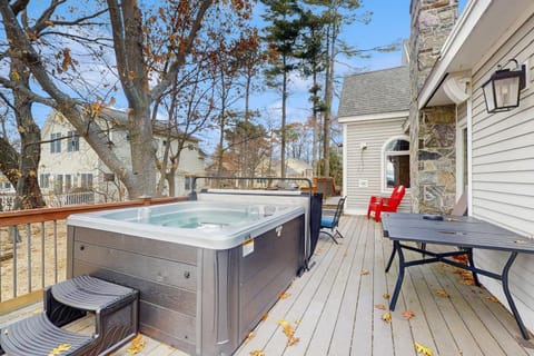 Broadlake House in Malletts Bay