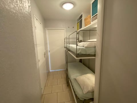 Au Coeur de Bandol T2 climatisé avec terrasse et garage Apartment in French Riviera