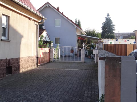 Property building, Facade/entrance