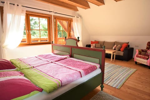 Bed, Day, Summer, Living room, Photo of the whole room, Seating area, On site