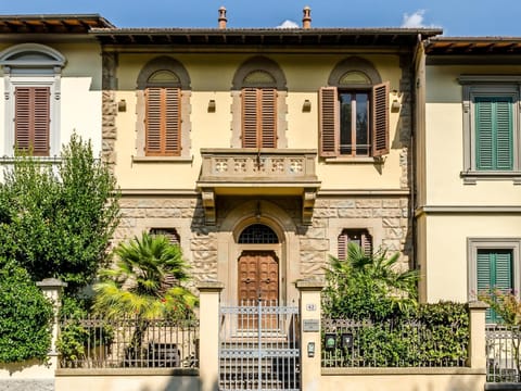 Facade/entrance, Spring, Day, Property logo or sign, Bird's eye view, Winter, Summer, Autumn, On site, Seasons