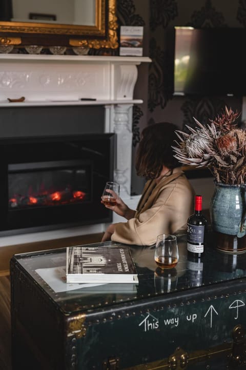 Living room, flat iron