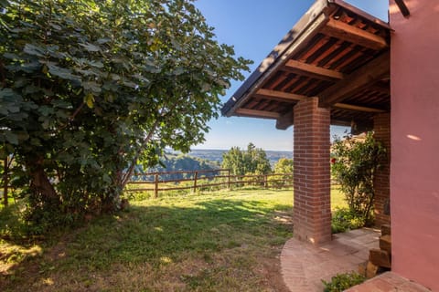 Splendido rustico nella Langa House in Liguria