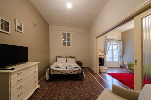 Ev Zin Dafnonas Apartment in Leonidio