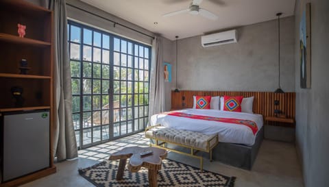 Photo of the whole room, Bedroom, air conditioner