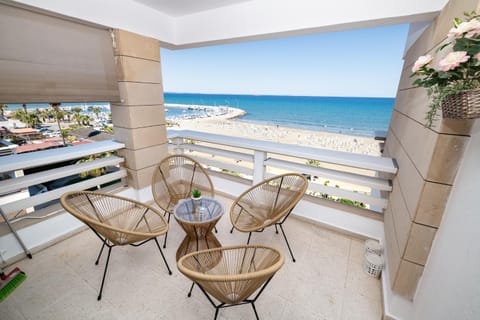 Natural landscape, Balcony/Terrace, Beach, Sea view