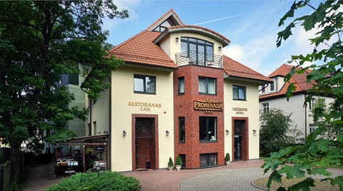 Property building, Facade/entrance