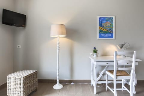 Les Terrasses du Luberon Bed and Breakfast in Bonnieux