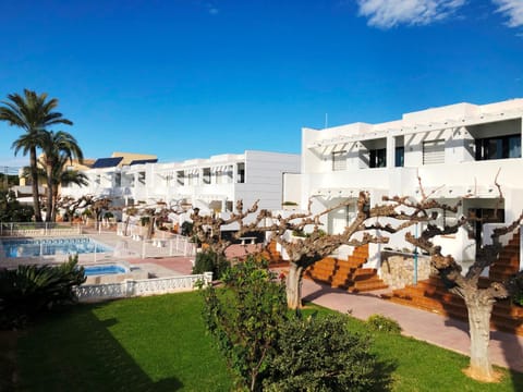 Patio, Garden, Lobby or reception, Swimming pool